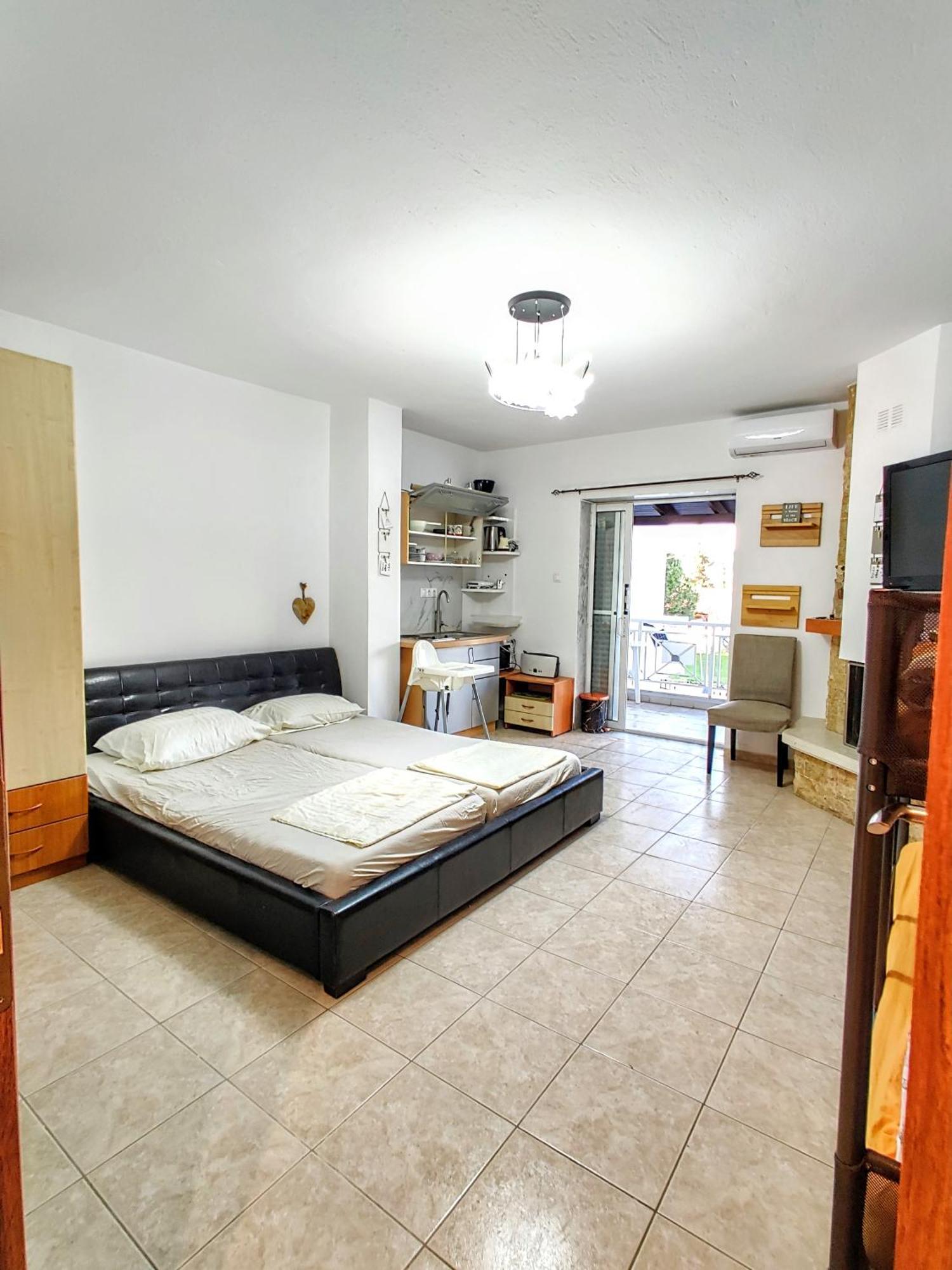 Flogita - 5 Beautiful Apartments Флогита